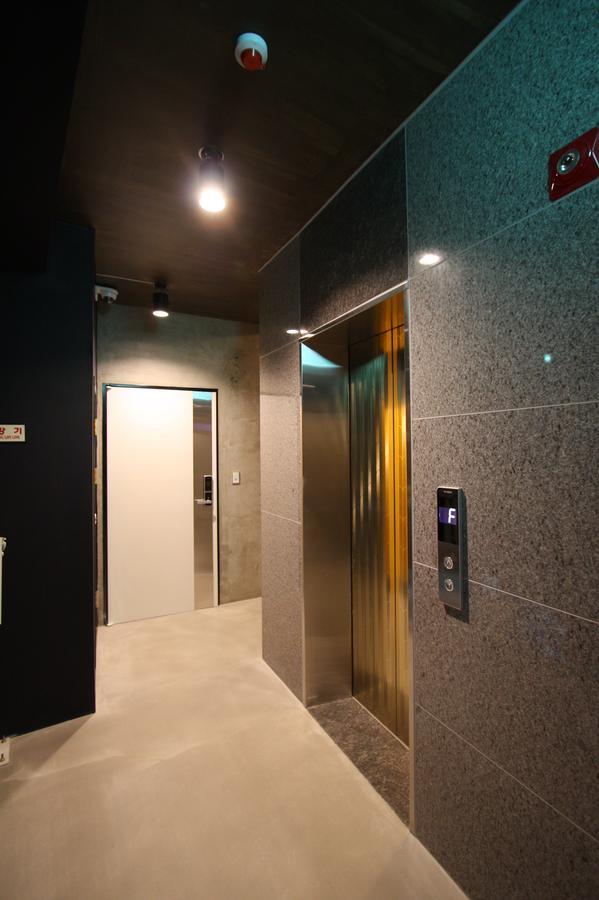 Nabi Hostel Сеул Екстер'єр фото